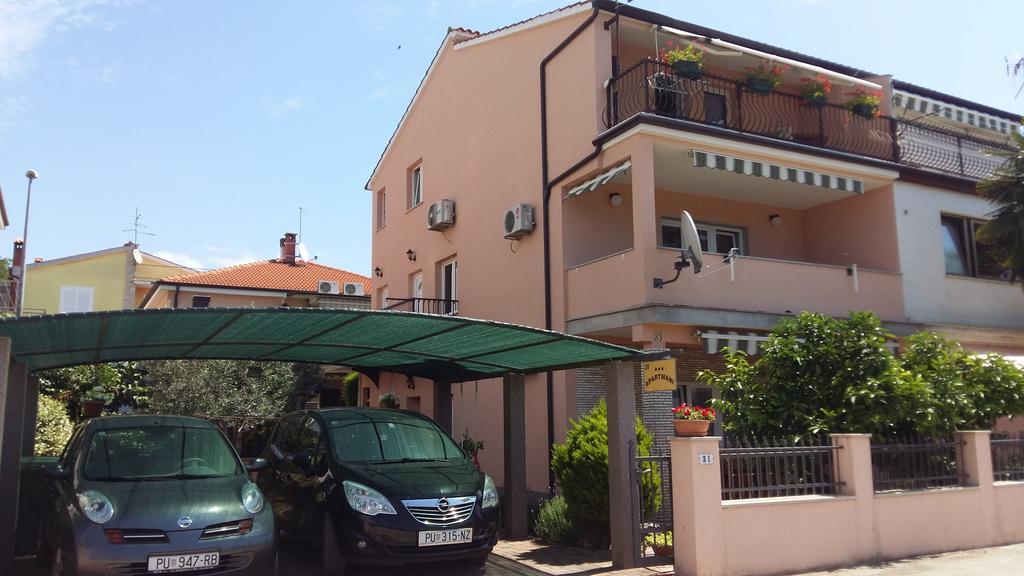 Apartments Merlin Novigrad  Exterior photo